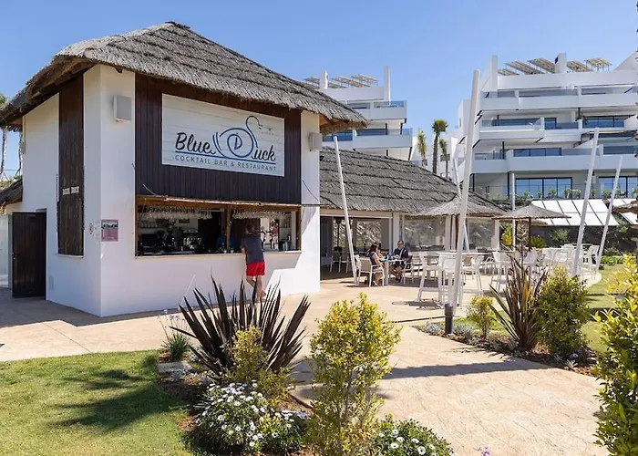 아파트 Luxurious At Hills With Stunning Views *