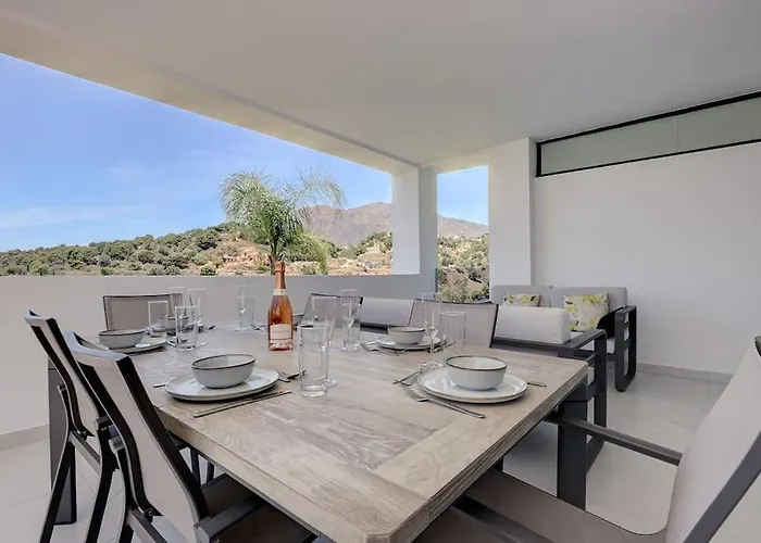 Luxurious At Hills With Stunning Views * Estepona