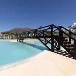 Luxurious At Hills With Stunning Views Appartamento *