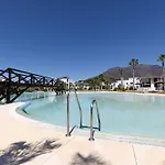 Luxurious At Hills With Stunning Views Apartament *