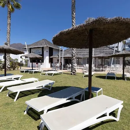 شقة Luxurious At Hills With Stunning Views