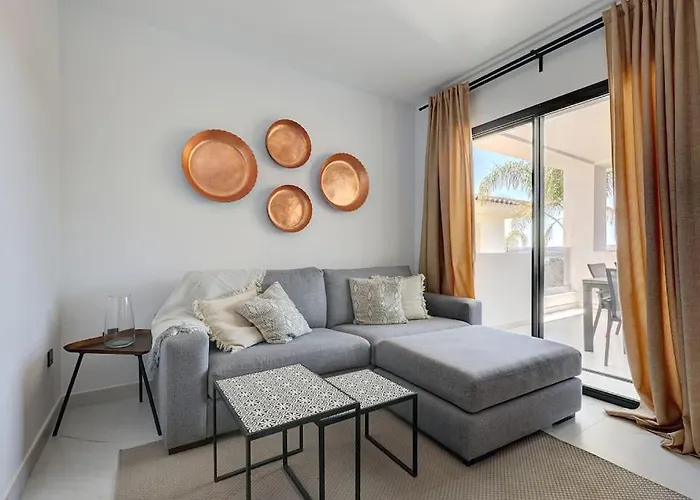 Apartment Luxurious At Hills With Stunning Views