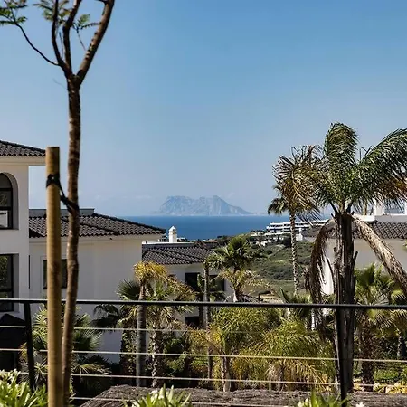 شقة Luxurious At Hills With Stunning Views
