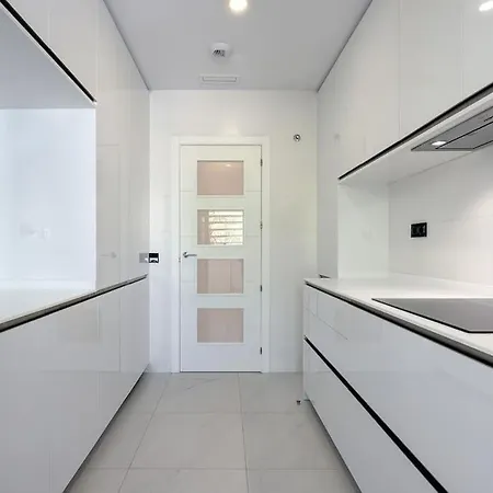 Luxurious At Hills With Stunning Views * إِستيبونا